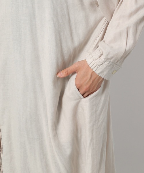 LAKOLE（ラコレ）の「ダブルガーゼバンドカラーワンピース / 950869（シャツワンピース・レディース・オフホワイト/スミクロ/ブラウン・SMALL/MEDIUM）」の20枚目の写真