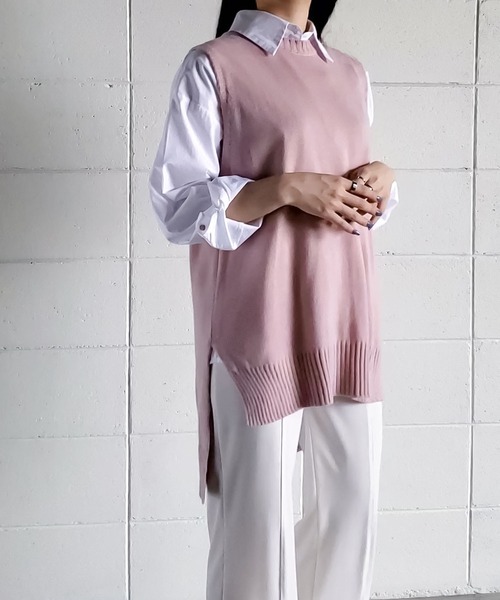 me+em select（ミームセレクト）の「【 8color 】バックオープンスリットニットベスト（ベスト・レディース・ブラック/ベージュ/ネイビー/ブラウン/カーキ/ピンク/アイボリー/スモークピンク・FREE）」の10枚目の写真