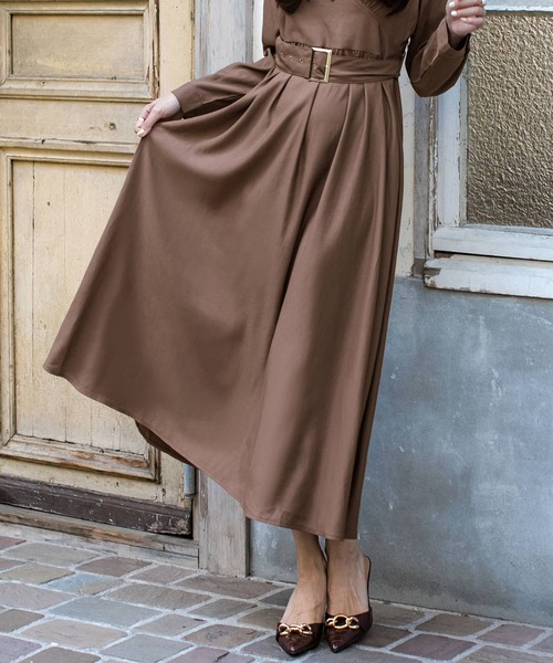 Julia Boutique（ジュリアブティック）の「柄＆無地ゴールドポイントVネック長袖ロングワンピース/21528（ワンピース・レディース・ベージュ系/モカ/ブラック・ONE）」の8枚目の写真