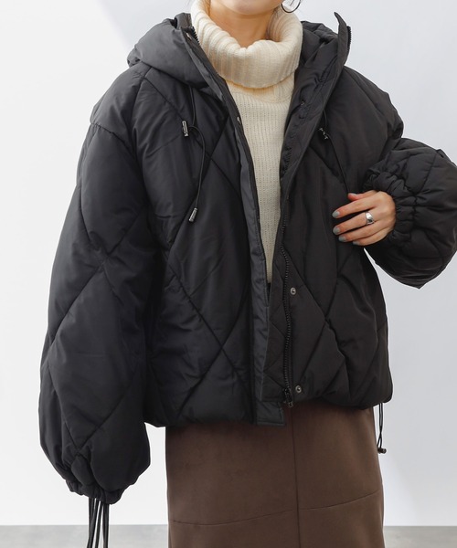 COLONY 2139（コロニートゥーワンスリーナイン）の「フード付ダイヤキルト中綿ジャケット（その他アウター・レディース・ブラック/アイボリー・MEDIUM/LARGE）」の8枚目の写真