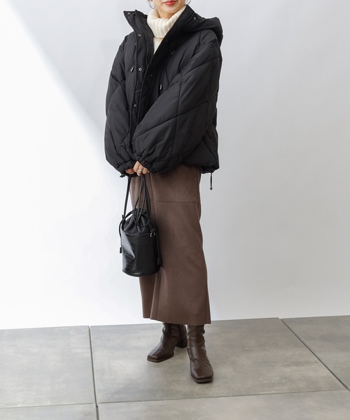 COLONY 2139（コロニートゥーワンスリーナイン）の「フード付ダイヤキルト中綿ジャケット（その他アウター・レディース・ブラック/アイボリー・MEDIUM/LARGE）」の13枚目の写真