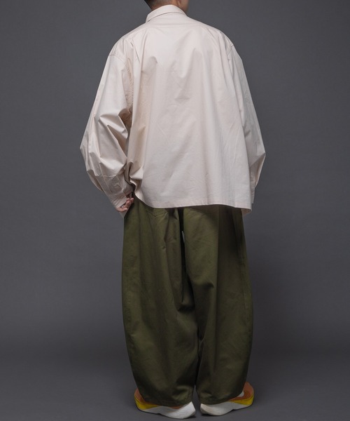 kutir（クティール）の「ワイドタックバルーンパンツ（その他パンツ・メンズ・ブラック/ベージュ/カーキ/その他・SMALL/MEDIUM/LARGE）」の6枚目の写真