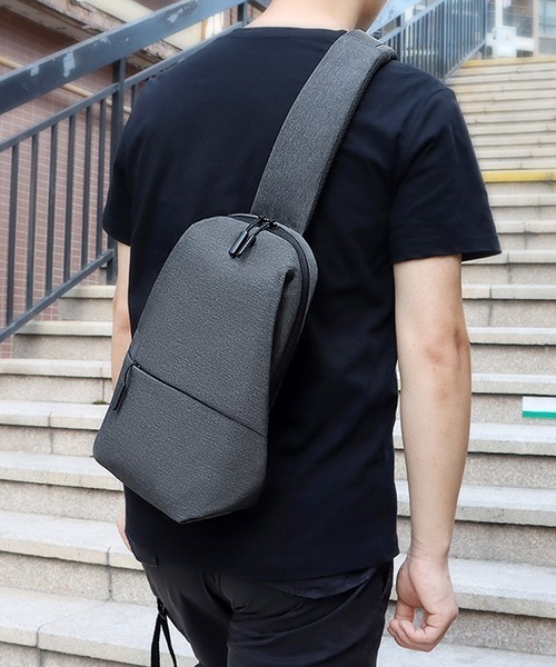 Fun & Daily（ファンアンドデイリー）の「F&D : ワンショルダーバッグ（ショルダーバッグ・メンズ・ブラック/グレー・FREE）」の2枚目の写真