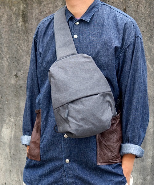 Fun & Daily（ファンアンドデイリー）の「F&D : ワンショルダーバッグ（ショルダーバッグ・メンズ・ブラック/グレー・FREE）」の6枚目の写真