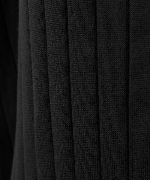 MIELI INVARIANT(ミエリインヴァリアント)の「Puff Shoulder Knit Dress(ワンピース・レディース・ブラック/ベージュ/ブルー・FREE)」の17枚目の写真