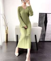 リブニットVネックロングワンピース