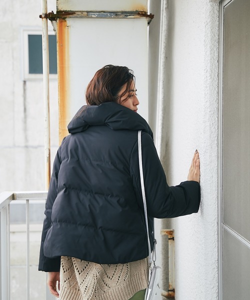 un dix cors（アンディコール）の「リッチ感漂う本命アウター　シームレスショールカラーダウン（ダウンジャケット/コート・レディース・ブラック/チャコールグレー/ベージュ・FREE）」の8枚目の写真