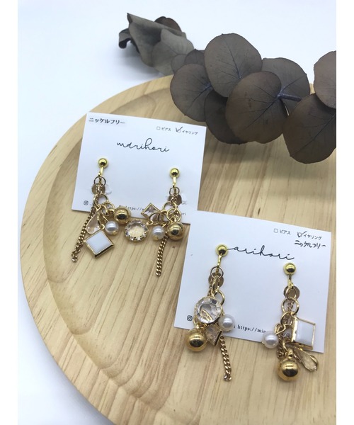 tone(トーン)の「【marihori】ジャラジャラ(MA)(ピアス(両耳用)・レディース・ゴールド・FREE)」の1枚目の写真