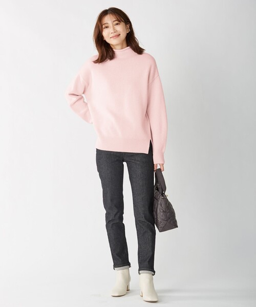 J.PRESS(ジェイプレス)の「【洗える】MERINO CASHMERE ロールネック ニット(ニット/セーター・レディース・ふじ色系/ベージュ系/アイボリー系/ピンク系/サックスブルー系・T13/T15)」の11枚目の写真