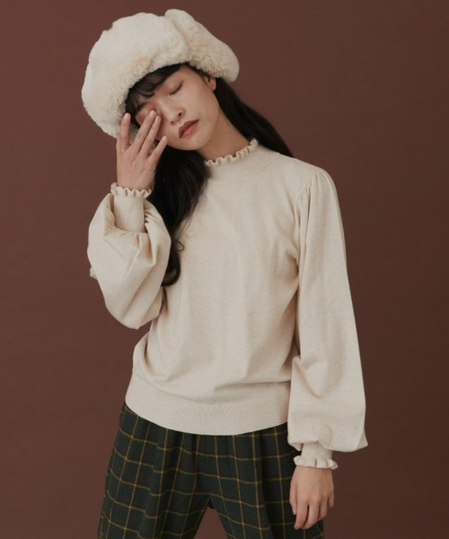 MERLOT（メルロー）の「たっぷり袖フリルニット（ニット/セーター・レディース・ブラック/ブルー/レッド/ナチュラル・FREE）」の3枚目の写真