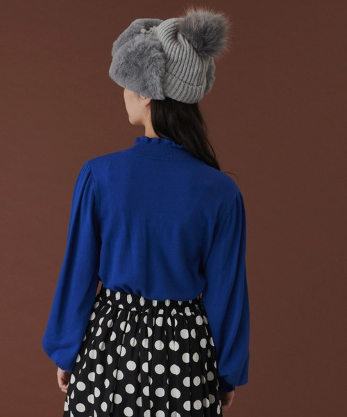 MERLOT（メルロー）の「たっぷり袖フリルニット（ニット/セーター・レディース・ブラック/ブルー/レッド/ナチュラル・FREE）」の8枚目の写真