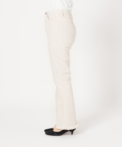 SLOBE IENA(スローブイエナ)の「【Healthy denim/ヘルシーデニム】SLOBE別注 フレアデニムパンツ◆(デニムパンツ・レディース・ホワイト/ブラック・25/24/26)」の5枚目の写真