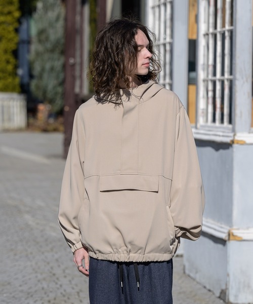 CASPER JOHN（キャスパージョン）の「Drape anorak/ドレープアノラック（その他トップス・メンズ・ブラック/ベージュ・SMALL/MEDIUM/LARGE）」の13枚目の写真