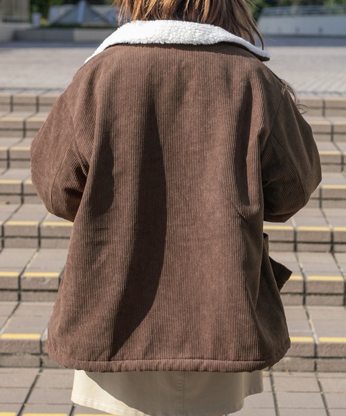 PairPair（ペアペア）の「裏ボアコーデュロイブルゾン(ユニセックス)（ブルゾン・レディース・カーキ/アイボリー/モカ/グレイッシュブルー・MEDIUM/LARGE）」の21枚目の写真