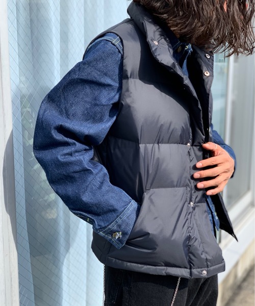 CLAMP（クランプ）の「CLAMP/クランプ/Down vest（lartge fit)（ベスト・メンズ・ブラック/ブラウン/レッド・3）」の2枚目の写真