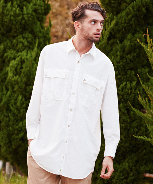 KATHARINE HAMNETT LONDON （キャサリンハムネットロンドン）の「ARCHIVE MILITARY SHIRT / アーカイブミリタリーシャツ（シャツ/ブラウス・メンズ・ホワイト/ブラック・FREE）」の2枚目の写真