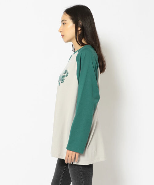 AVIREX（アヴィレックス）の「【直営店限定】AVIREX USA75 RAGLAN L/S T-SHIRT/ ラグラン長袖ティーシャツ / アヴィレックス（Tシャツ/カットソー・レディース・ブラック/グリーン/その他5・FREE）」の4枚目の写真