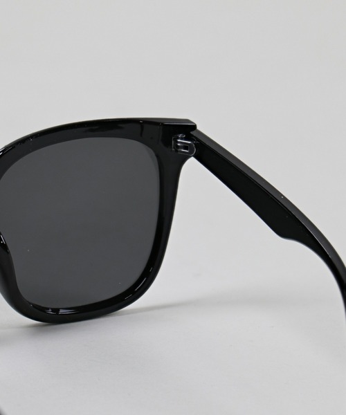 SPINNS（スピンズ）の「ビッグキャットアイ サングラス/太フレーム/UVカット/ユニセックス（サングラス・メンズ・ブラック/グリーン・ONESIZE）」の10枚目の写真