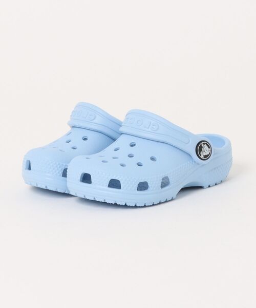 crocs(クロックス)の「クロックス クラシック クロッグ トドラー サンダル / crocs Classic Clog Toddler Sandal(サンダル・キッズ・ホワイト/ブラック/パープル/ネイビー/レッド/ピンク/オレンジ/ブルー/グリーン/ブルー系その他/イエロー系その他/レモンイエロー/ブルー系その他3/ブルー系その他2/オレンジ系その他3/グリーン系その他4/ピンク系その他6/レッド系その他/ベージュ/ピンク系その他7/ブルー系その他4・15cm/14cm/16.5cm/17.5cm/15.5cm)」の12枚目の写真