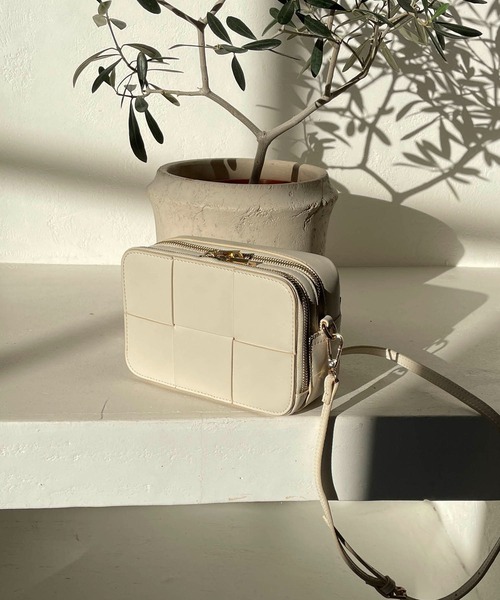 CAPRICIEUX LE'MAGE（カプリシューレマージュ）の「メッシュ機能バッグ（ショルダーバッグ・レディース・アイボリー/ベージュ/オレンジ/サックスブルー・FREE）」の2枚目の写真