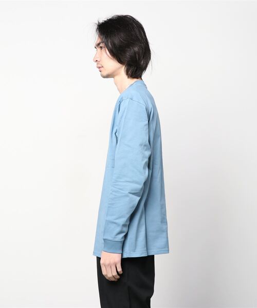 Carhartt WIP(カーハートダブリューアイピー)の「L/S CHASE T-SHIRT(Tシャツ/カットソー・メンズ・ダークネイビー/スカイブルー/アッシュ/カーキ/ライトグリーン/ライトピンク/ブラック/ホワイト・SMALL/LARGE/MEDIUM/X-LARGE/X-SMALL)」の9枚目の写真