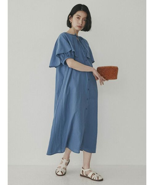 COTORICA（コトリカ）の「ケープカラーシャツワンピース（ワンピース・レディース・ブラック/オフホワイト/ブルー/グリーン・FREE）」の11枚目の写真