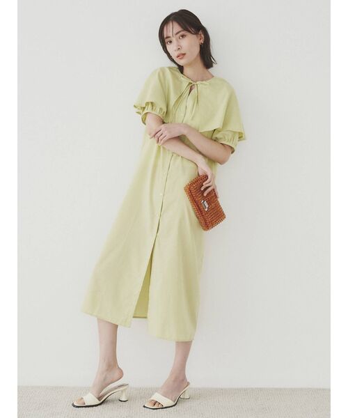 COTORICA（コトリカ）の「ケープカラーシャツワンピース（ワンピース・レディース・ブラック/オフホワイト/ブルー/グリーン・FREE）」の3枚目の写真