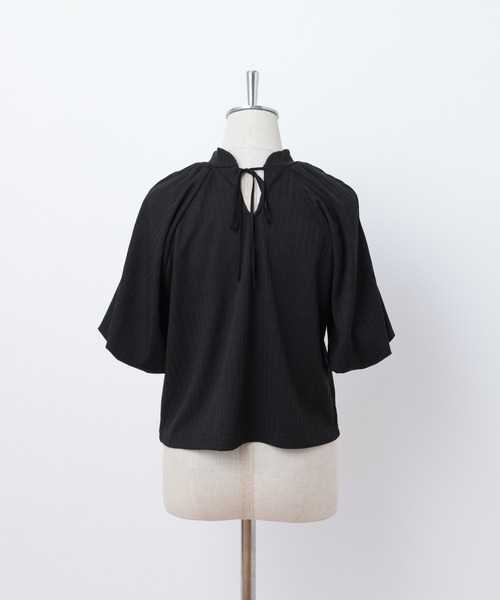 one after another NICE CLAUP（ワンアフターアナザーナイスクラップ）の「バルーンスリーブ肩あきテレコトップス（Tシャツ/カットソー・レディース・オフホワイト/ブラック/ブラウン・FREE）」の13枚目の写真