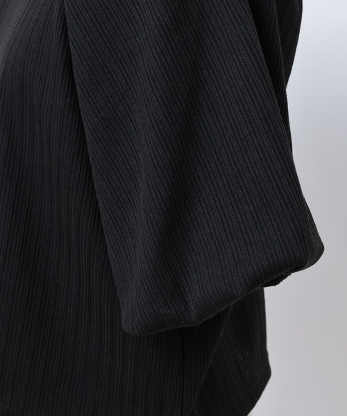 one after another NICE CLAUP（ワンアフターアナザーナイスクラップ）の「バルーンスリーブ肩あきテレコトップス（Tシャツ/カットソー・レディース・オフホワイト/ブラック/ブラウン・FREE）」の21枚目の写真