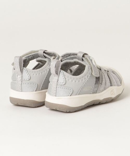 【新品・試着のみ】KEEN キーン22.5cm モキシー サンダル／シルバー MOXIE SANDAL / モキシー サンダル / キッズ サンダル（サンダル