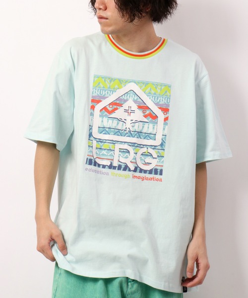 LRG(エルアールジー)の「LRG レインボー ブランドロゴ サファリプリント Tシャツ(Tシャツ/カットソー・メンズ・ライトブルー・L/M/XL)」の1枚目の写真