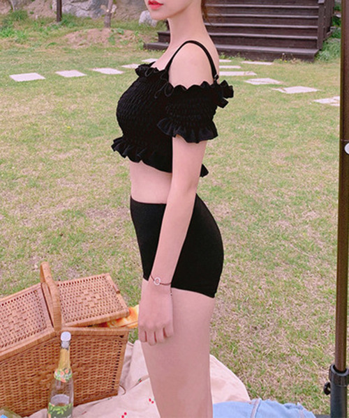 c.u.l(シーユーエル)の「オフショルダー セットアップ 水着 ビスチェ culb25(水着・レディース・ブラック/ブラウン/グリーン・M/XL/L)」の17枚目の写真