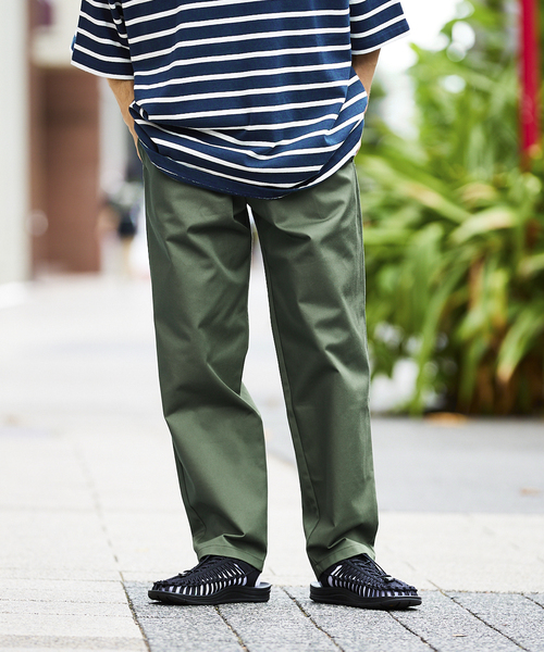 JOURNAL STANDARD relume（ジャーナルスタンダード　レリューム）の「《追加》CALIFORNIA シェフカラーパンツ（チノパンツ・メンズ・ホワイト/ブラック/ベージュ/グリーン/ブルー/レッド・SMALL/MEDIUM/LARGE/X-LARGE）」の17枚目の写真