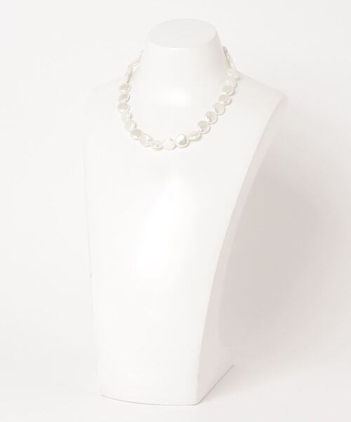 atmos pink（アトモスピンク）の「atmos pink シェルネックレス（ネックレス・レディース・アイボリー・FREE）」の6枚目の写真