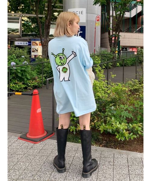 jouetie(ジュエティ)の「ddp BIG Tシャツ【コラボ】(Tシャツ/カットソー・レディース・ブラック/オフホワイト/ブルー・MEDIUM)」の15枚目の写真