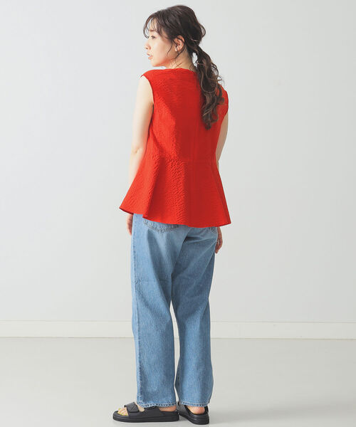 Demi-Luxe BEAMS(デミルクス ビームス)の「Demi-Luxe BEAMS / サッカー ぺプラム プルオーバー(シャツ/ブラウス・レディース・ブラック/レッド/その他・38/36)」の17枚目の写真