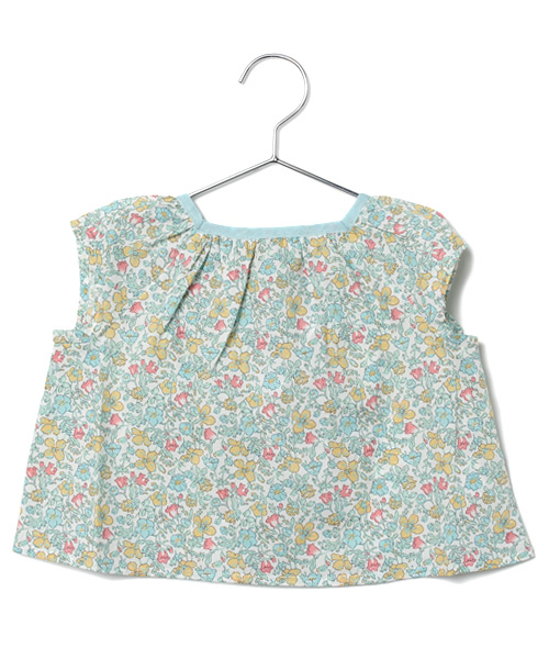 BONTON（ボントン）の「3ヶ月～2歳用　リバティプリントブラウス（シャツ/ブラウス・キッズ・ベージュ/ブルー/ターコイズブルー/ピンク・12MONTH/18MONTH/2YEAR/3MONTH）」の3枚目の写真