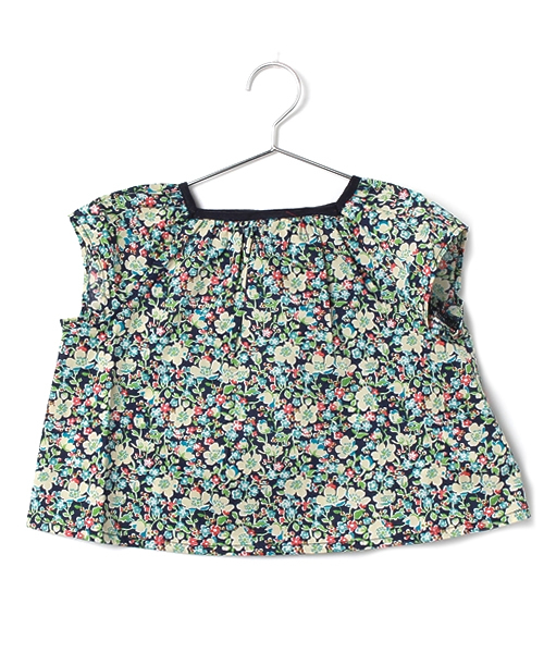 BONTON（ボントン）の「3ヶ月～2歳用　リバティプリントブラウス（シャツ/ブラウス・キッズ・ベージュ/ブルー/ターコイズブルー/ピンク・12MONTH/18MONTH/2YEAR/3MONTH）」の4枚目の写真