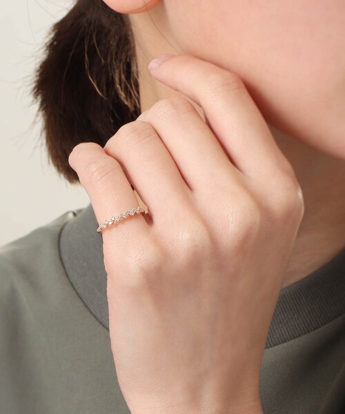 よく見る「芸能人が愛用 K10爪留めハーフエタニティ ピンキーリング（リング アクセサリー