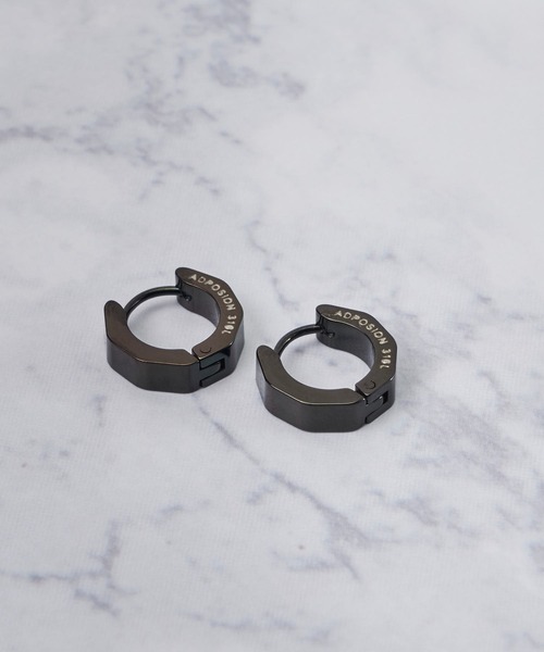 ADPOSION(アドポーション)の「カッティング フープピアス(ピアス(両耳用)・メンズ・ブラック系1/ブラック系2/シルバー系1/シルバー系2・FREE)」の7枚目の写真