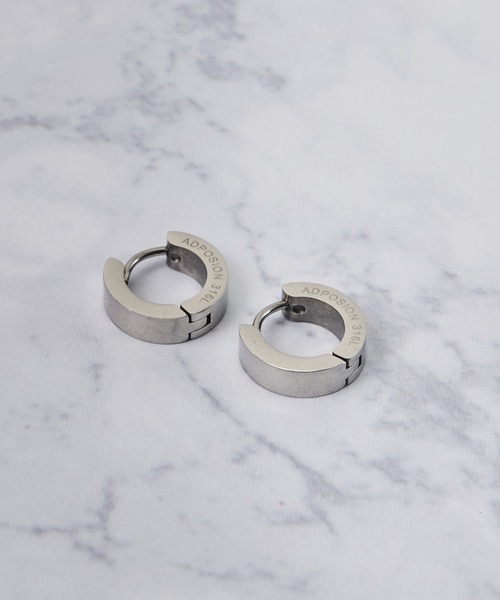 ADPOSION(アドポーション)の「カッティング フープピアス(ピアス(両耳用)・メンズ・ブラック系1/ブラック系2/シルバー系1/シルバー系2・FREE)」の9枚目の写真