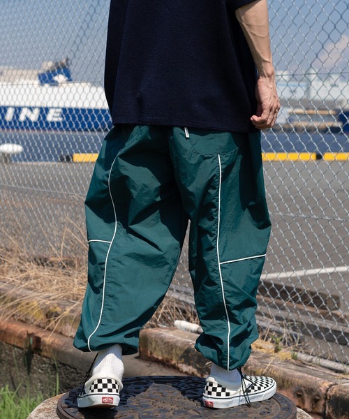 Perushu(ペルーシュ)の「パイピングスノーパンツ(その他パンツ・メンズ・ブラック/ネイビー/グリーン・SMALL/LARGE/MEDIUM)」の17枚目の写真