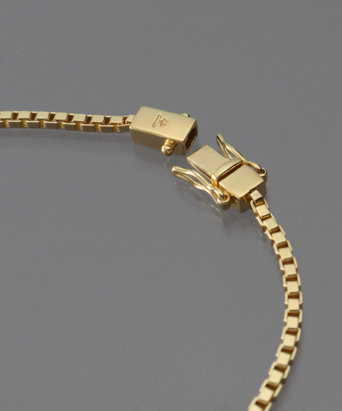 トムウッド ブレスレットSQUARE BRACELET/ゴールド TOMWOOD - 【残り一点】Square Bracelet(GOLD) | ACRMTSM ONLINE