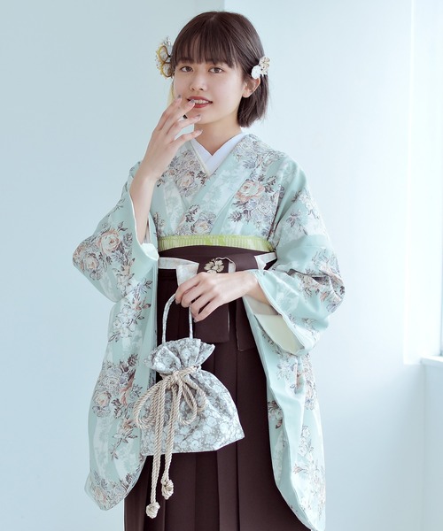 utatane(ウタタネ)の「巾着バッグ 小花 日本製(和装小物・レディース・グレー・FREE)」の9枚目の写真
