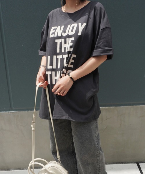 ARCHIVER（アーカイバ）の「【Bz】[SW] BIG前後2Way英字4段ロゴBIGサイズTシャツ5分袖(RZ)（Tシャツ/カットソー・レディース・オフホワイト/スミクロ・FREE）」の10枚目の写真