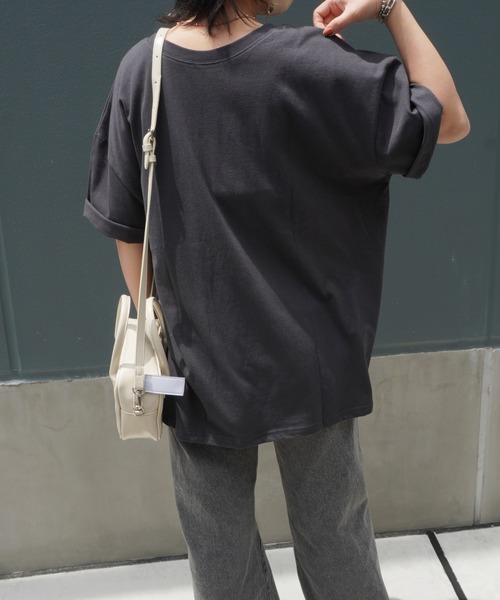 ARCHIVER（アーカイバ）の「【Bz】[SW] BIG前後2Way英字4段ロゴBIGサイズTシャツ5分袖(RZ)（Tシャツ/カットソー・レディース・オフホワイト/スミクロ・FREE）」の16枚目の写真