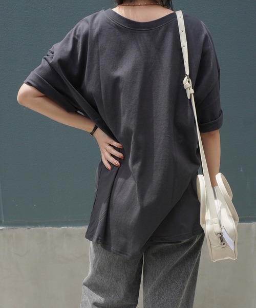 ARCHIVER（アーカイバ）の「【Bz】[SW] BIG前後2Way英字4段ロゴBIGサイズTシャツ5分袖(RZ)（Tシャツ/カットソー・レディース・オフホワイト/スミクロ・FREE）」の17枚目の写真