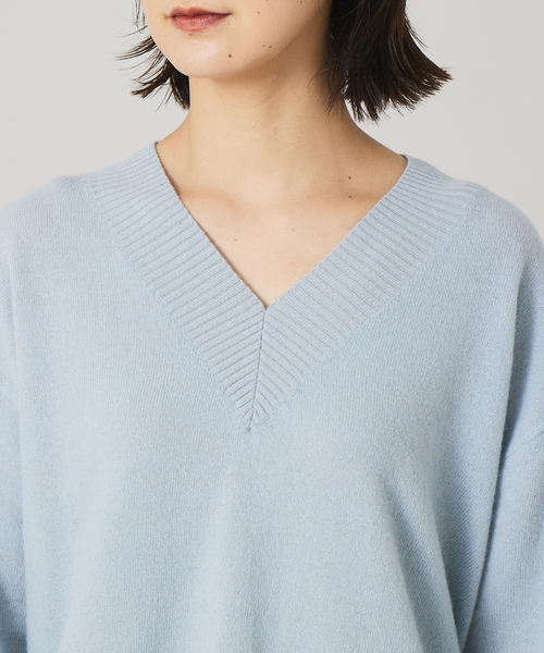 qualite（カリテ）の「ファインVネックプルオーバー（ニット/セーター・レディース・チャコールグレー/サックスブルー/オフホワイト・フリー）」の18枚目の写真