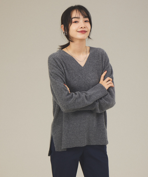 qualite（カリテ）の「ファインVネックプルオーバー（ニット/セーター・レディース・チャコールグレー/サックスブルー/オフホワイト・フリー）」の17枚目の写真