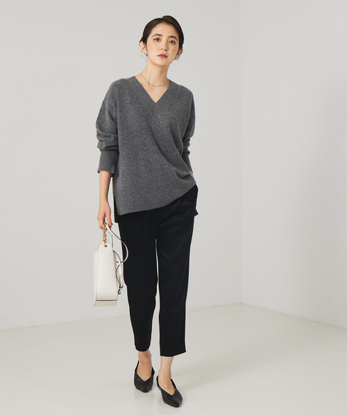 qualite（カリテ）の「ファインVネックプルオーバー（ニット/セーター・レディース・チャコールグレー/サックスブルー/オフホワイト・フリー）」の19枚目の写真